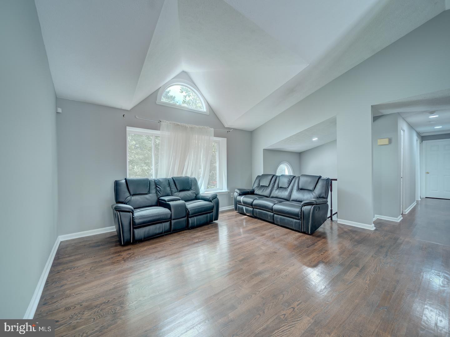 HARMANS WOODS - Residential