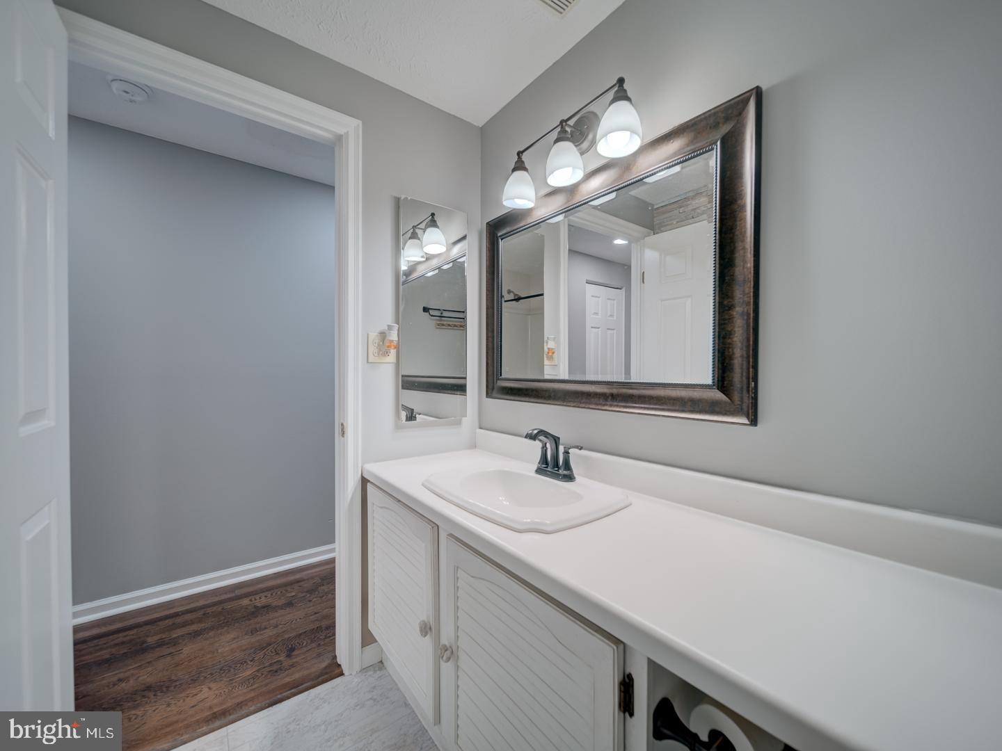 HARMANS WOODS - Residential