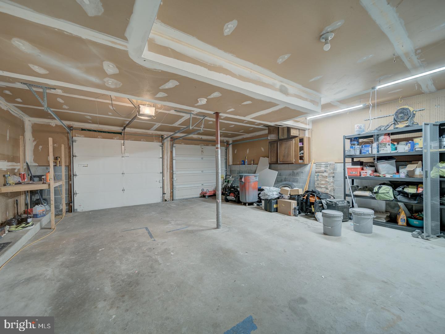 HARMANS WOODS - Residential