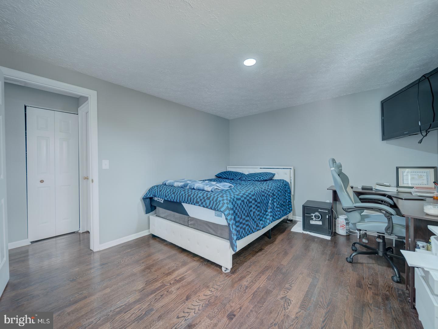 HARMANS WOODS - Residential