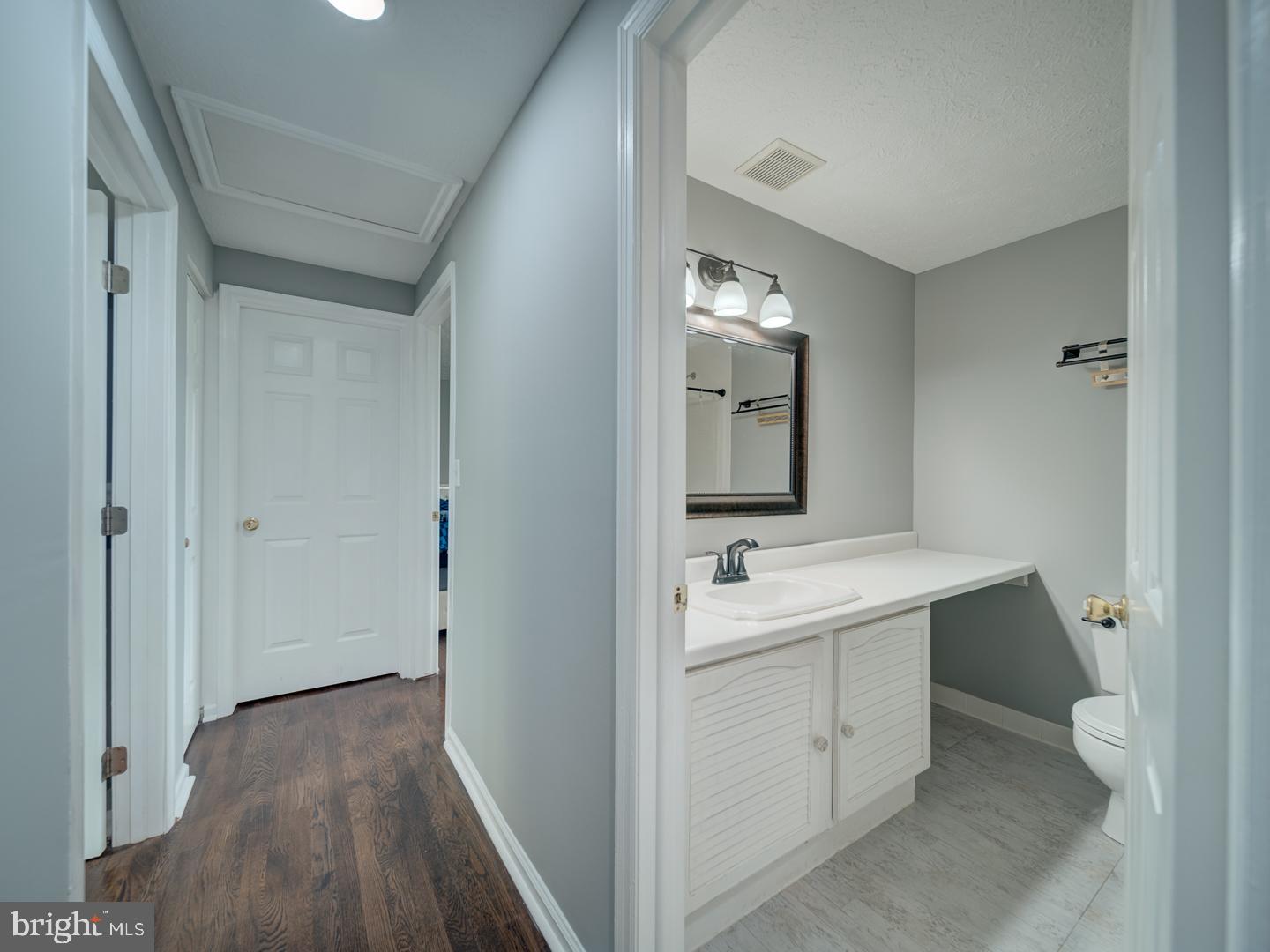 HARMANS WOODS - Residential