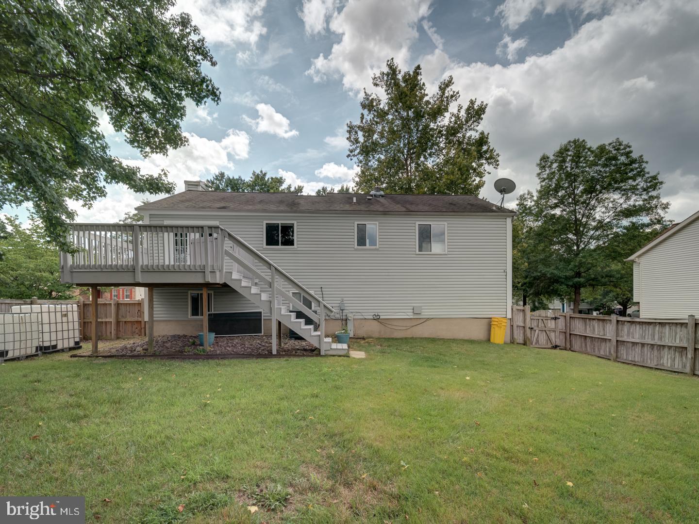 HARMANS WOODS - Residential