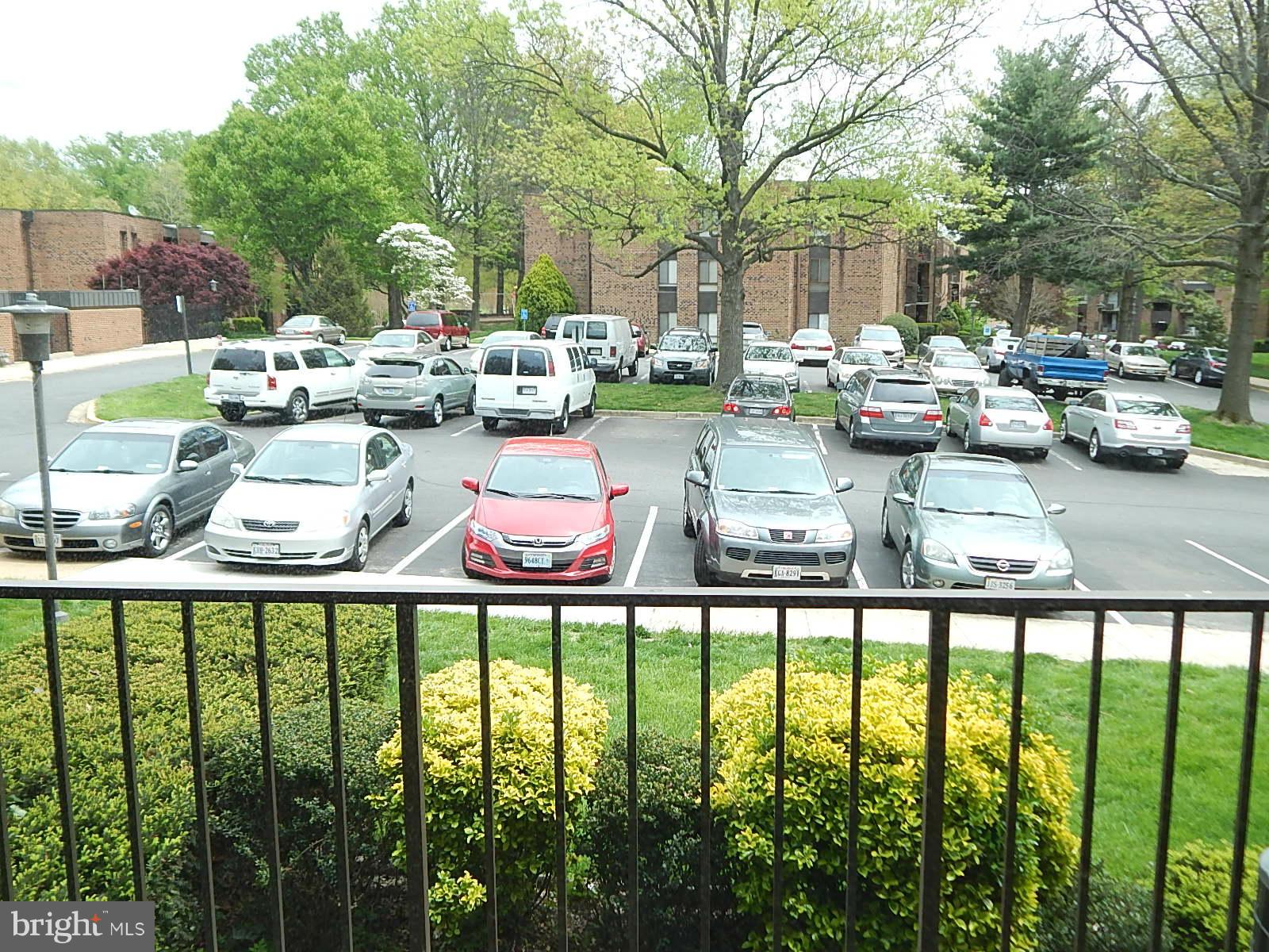 HERITAGE COURT - Residential