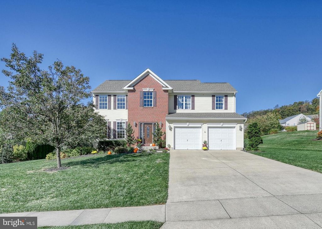Photo of 604 Myrtle Lane, NEW CUMBERLAND, PA 17070 (MLS # PAYK2092278)