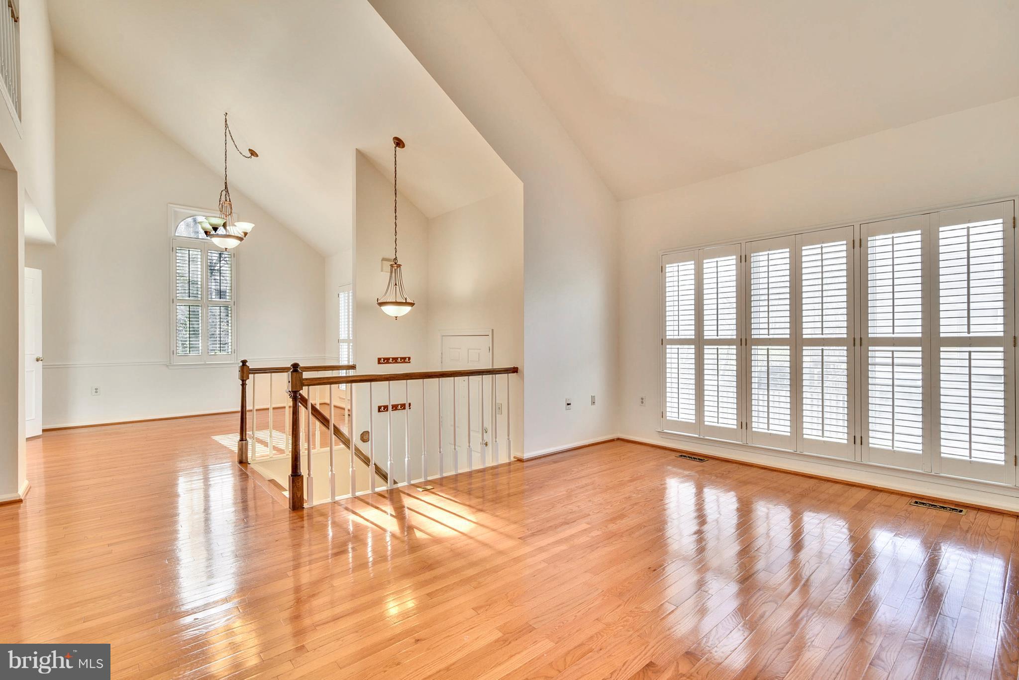 3023 OAKTON MEADOWS COURT