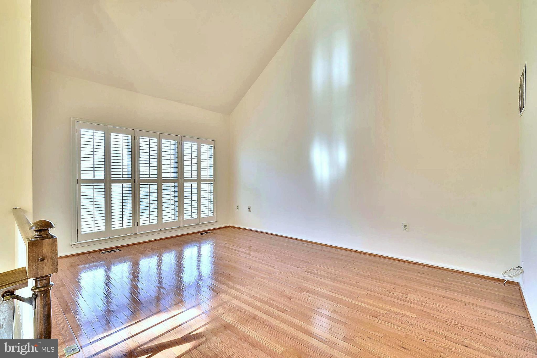 3023 OAKTON MEADOWS COURT