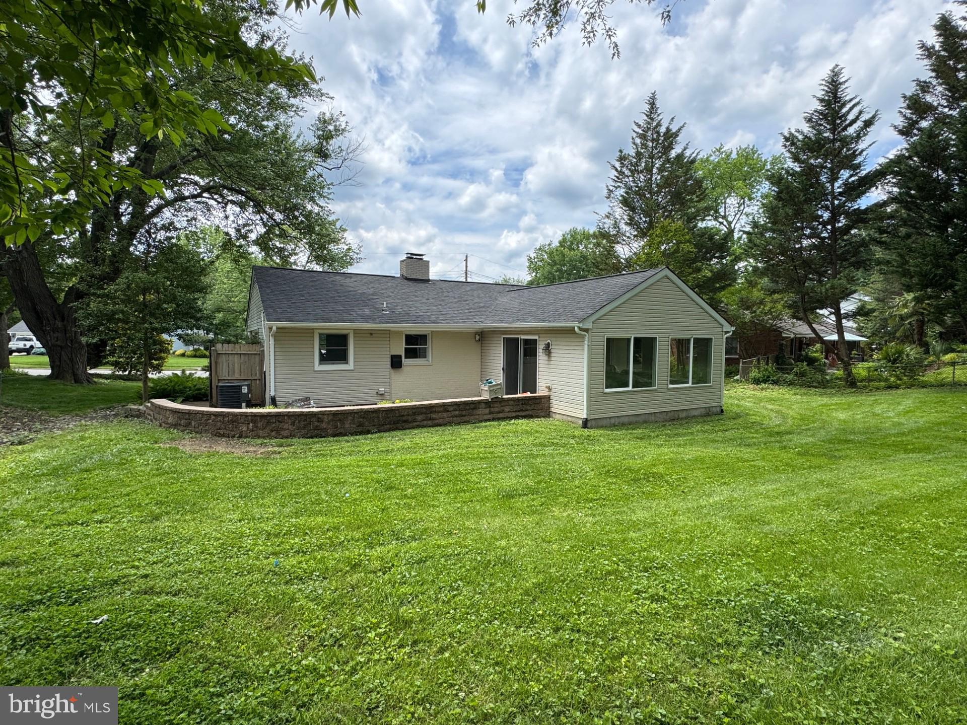 5518 KATHLEEN PLACE