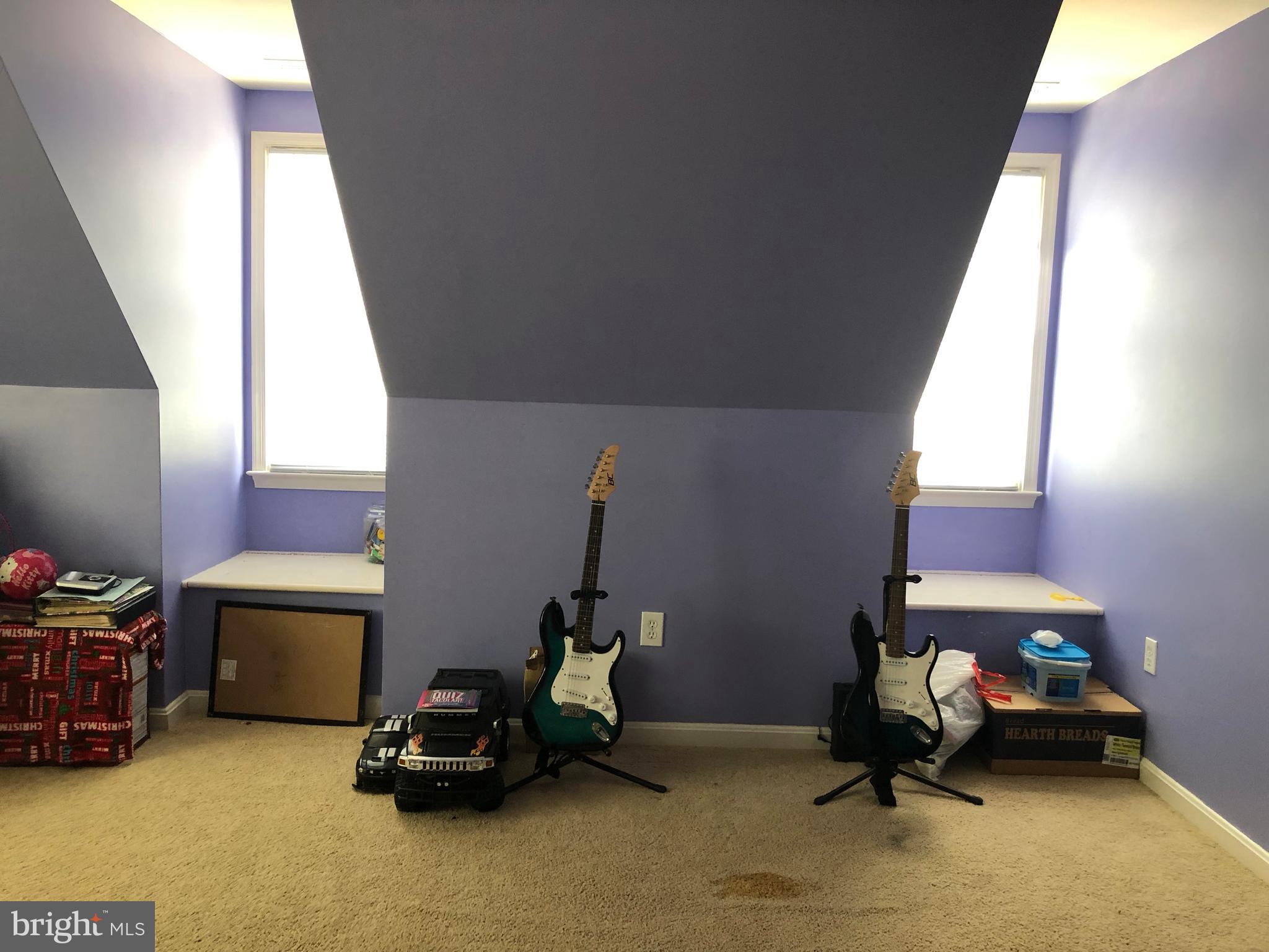 PELHAM'S CROSSING - Residential