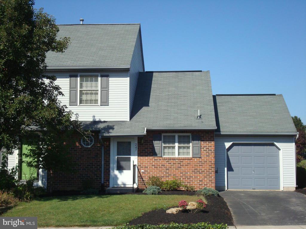 Very nice home featuring remodeled kitchen with newer appliances, all fresh interior paint, 1st floor mstr BR & BA, 2nd Fl Mstr BR & BA, loft BR, gas heat, new central air in 2014 & large rear deck. (Sq/ft based upon tax records)