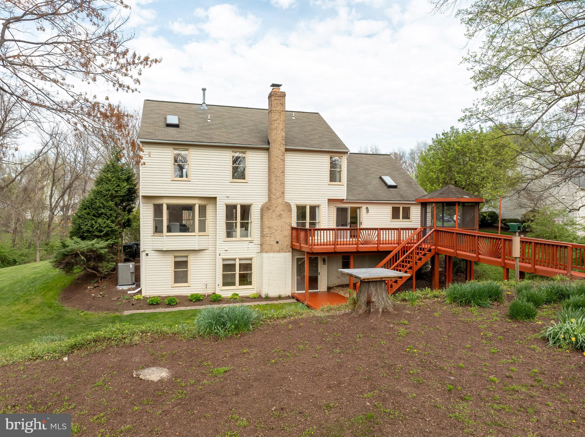 SUGAR CREEK - Residential