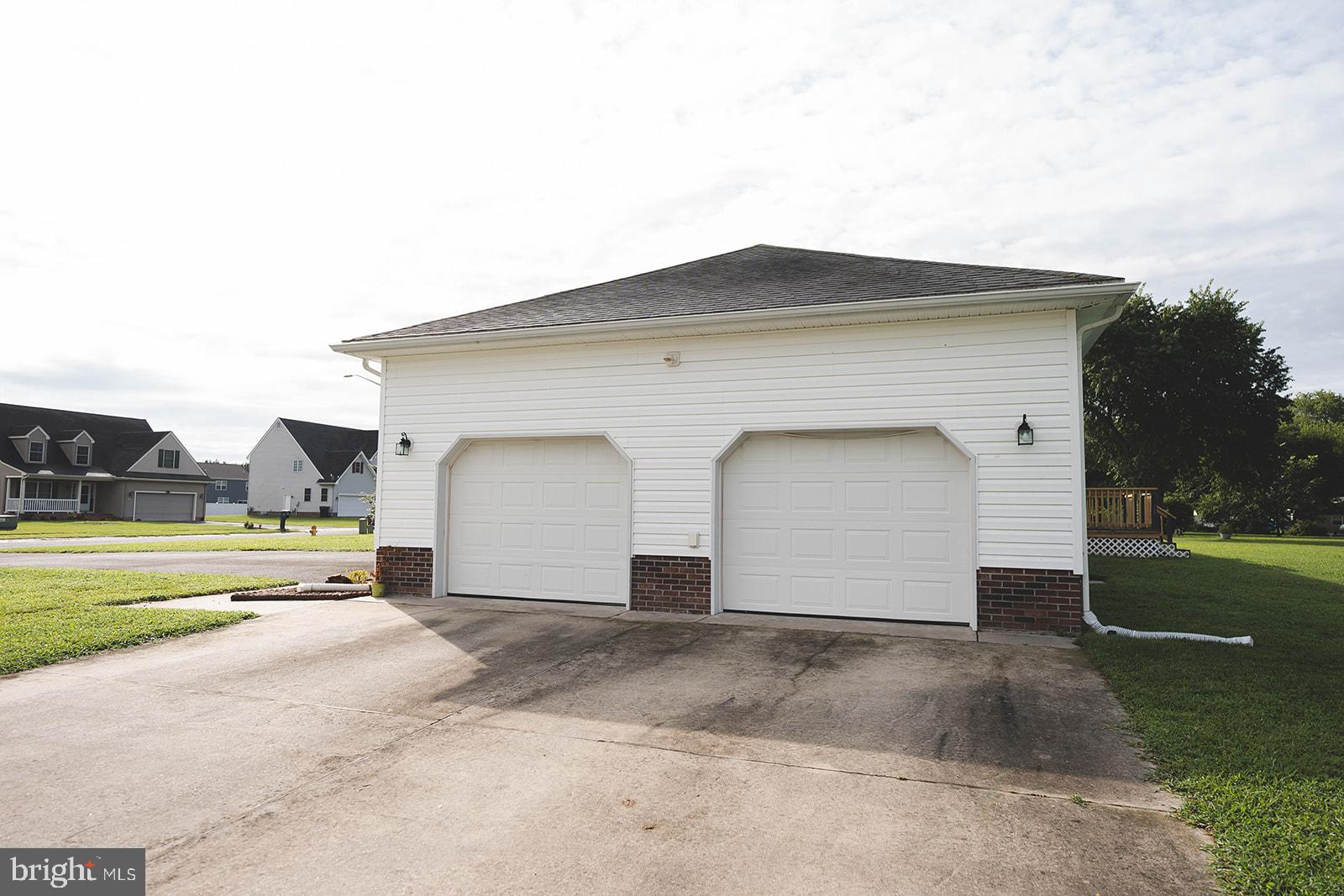 SASSAFRAS MEADOWS - Residential