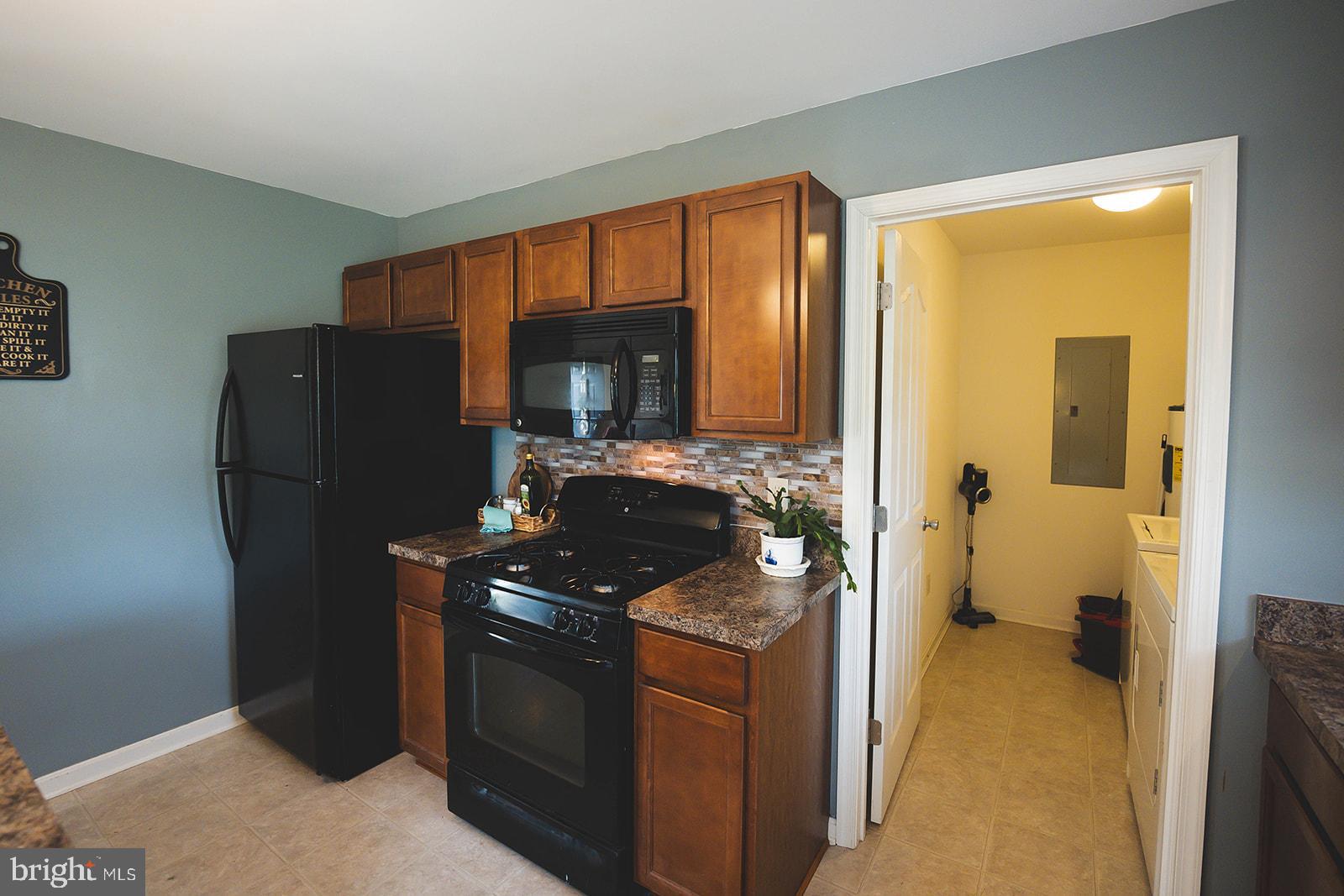 SASSAFRAS MEADOWS - Residential