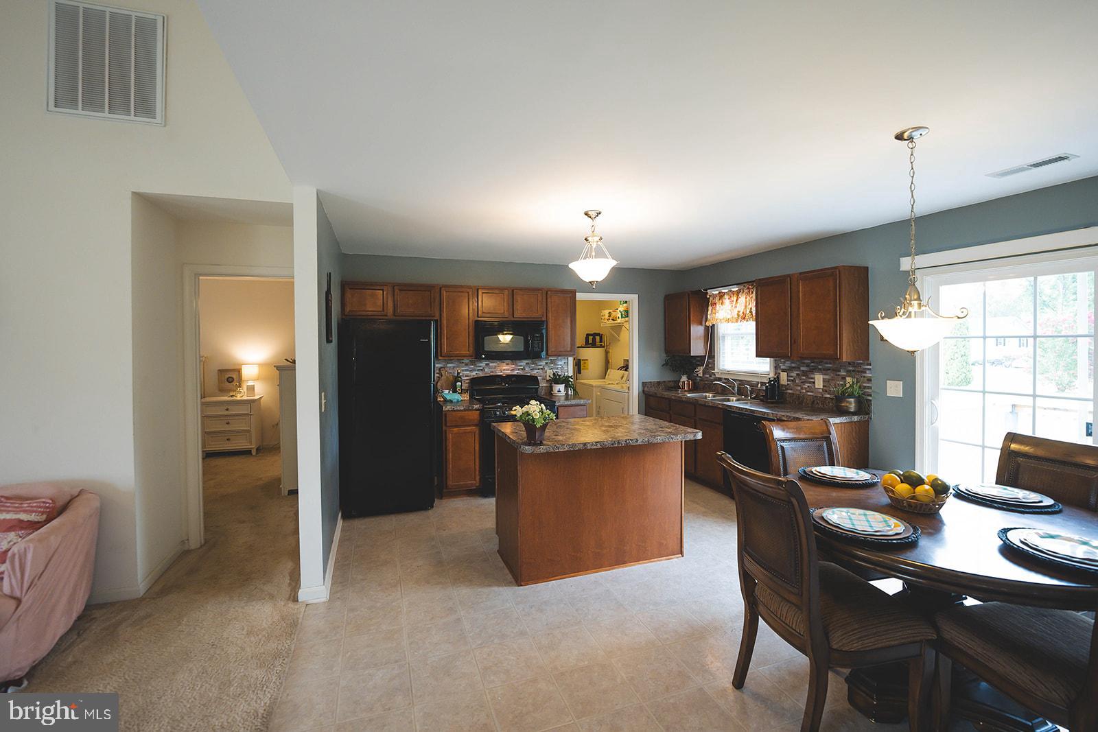 SASSAFRAS MEADOWS - Residential