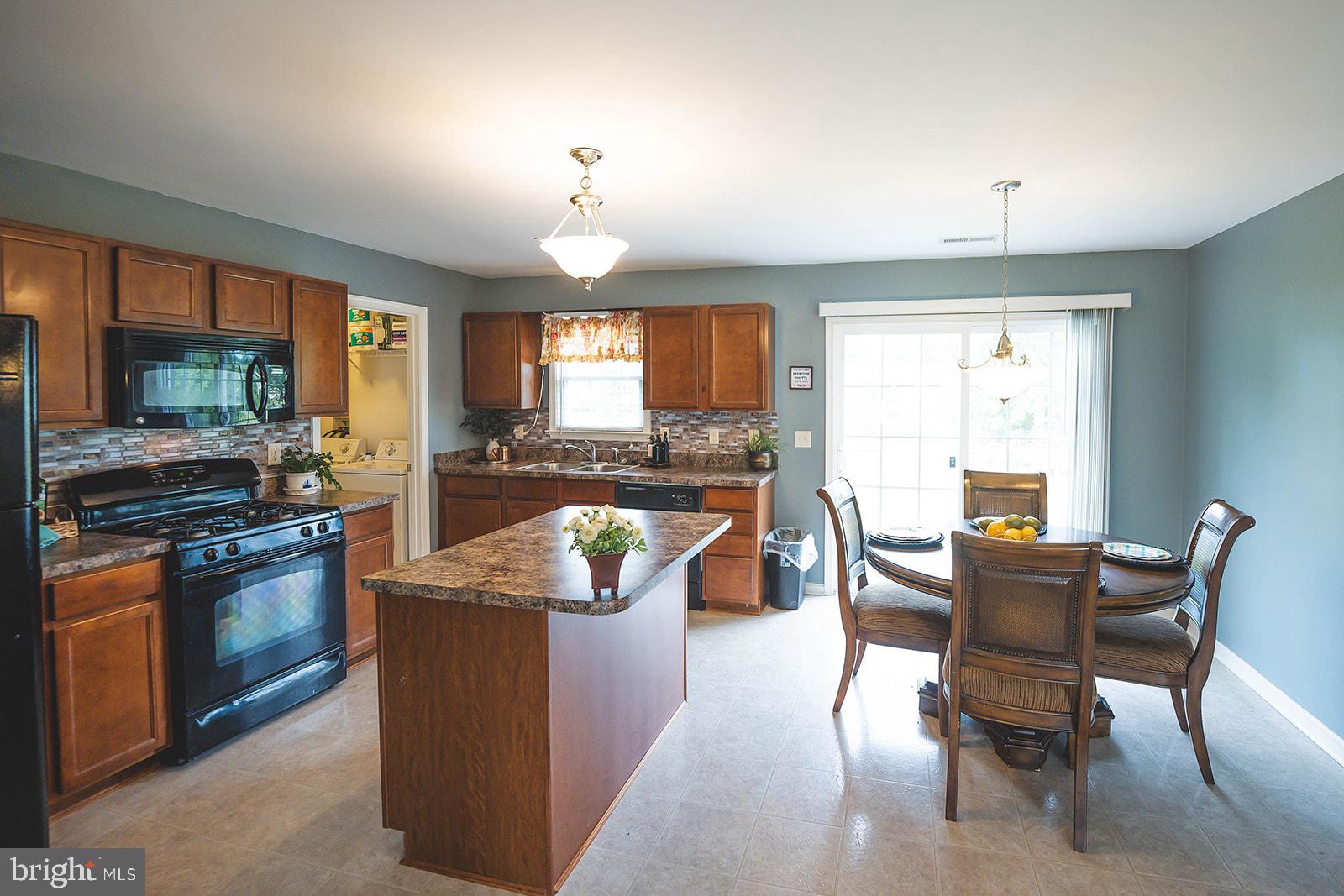 SASSAFRAS MEADOWS - Residential