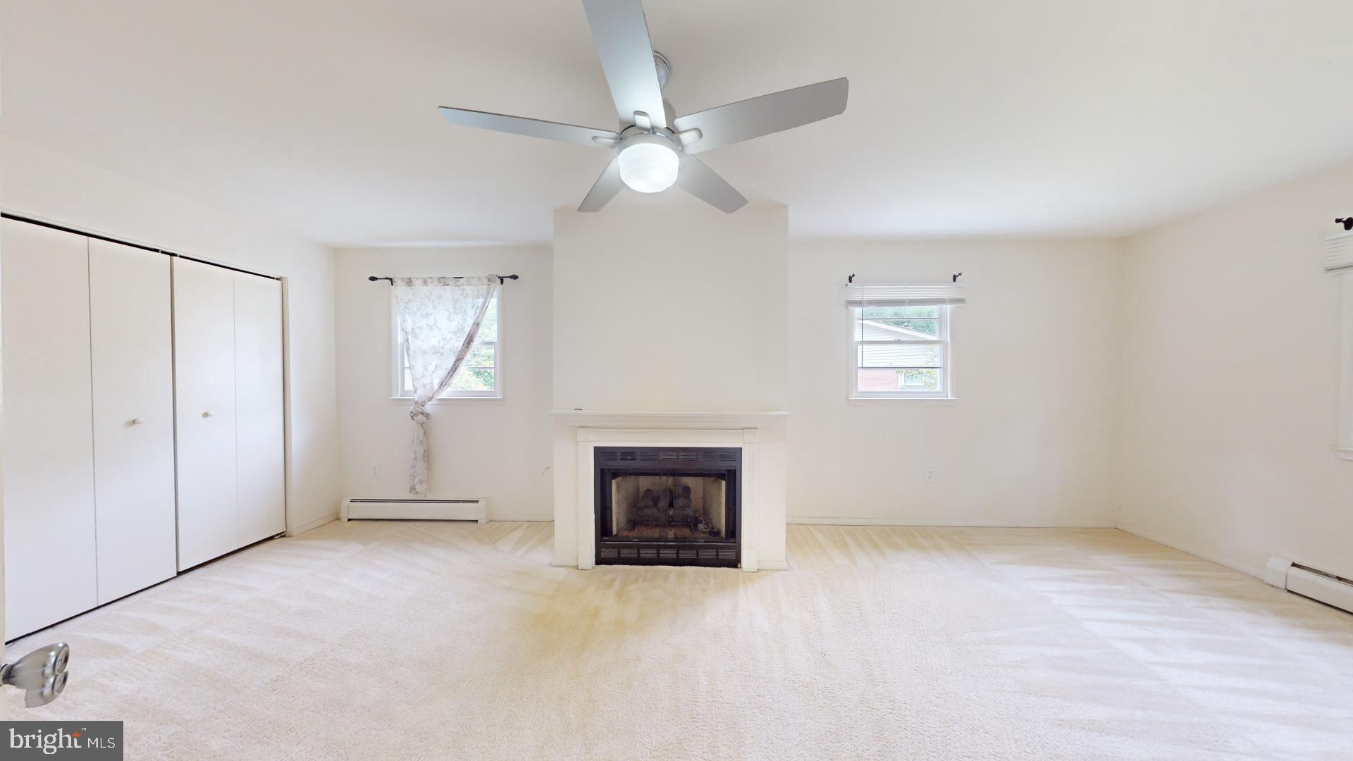 DALE CITY - Residential Lease