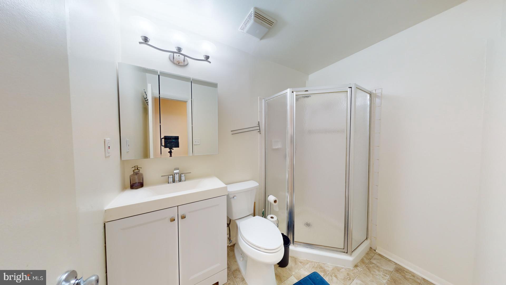 DALE CITY - Residential Lease