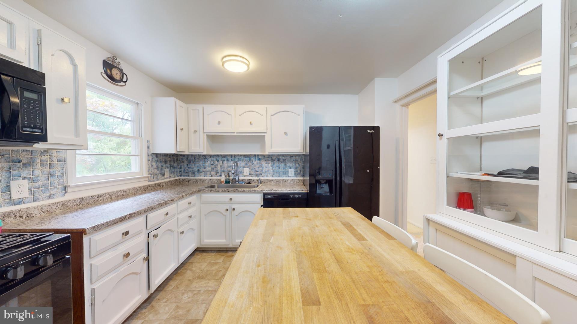 DALE CITY - Residential Lease