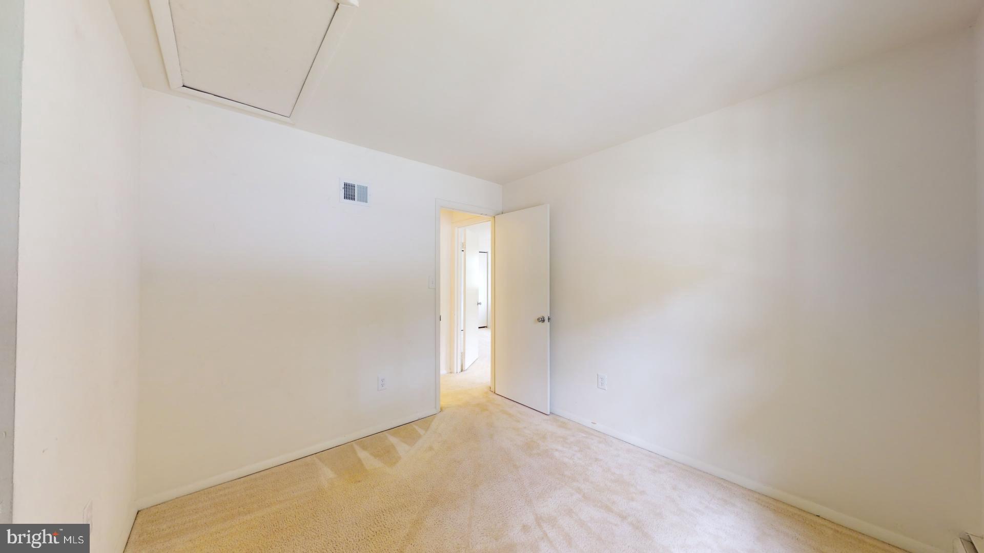 DALE CITY - Residential Lease