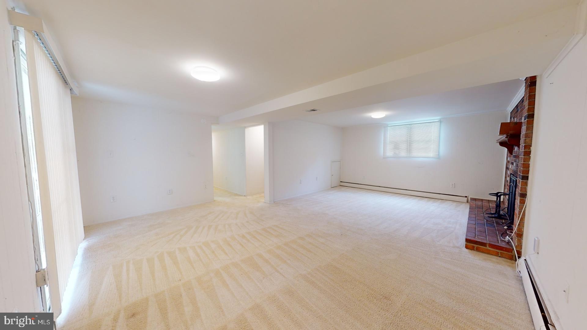 DALE CITY - Residential Lease