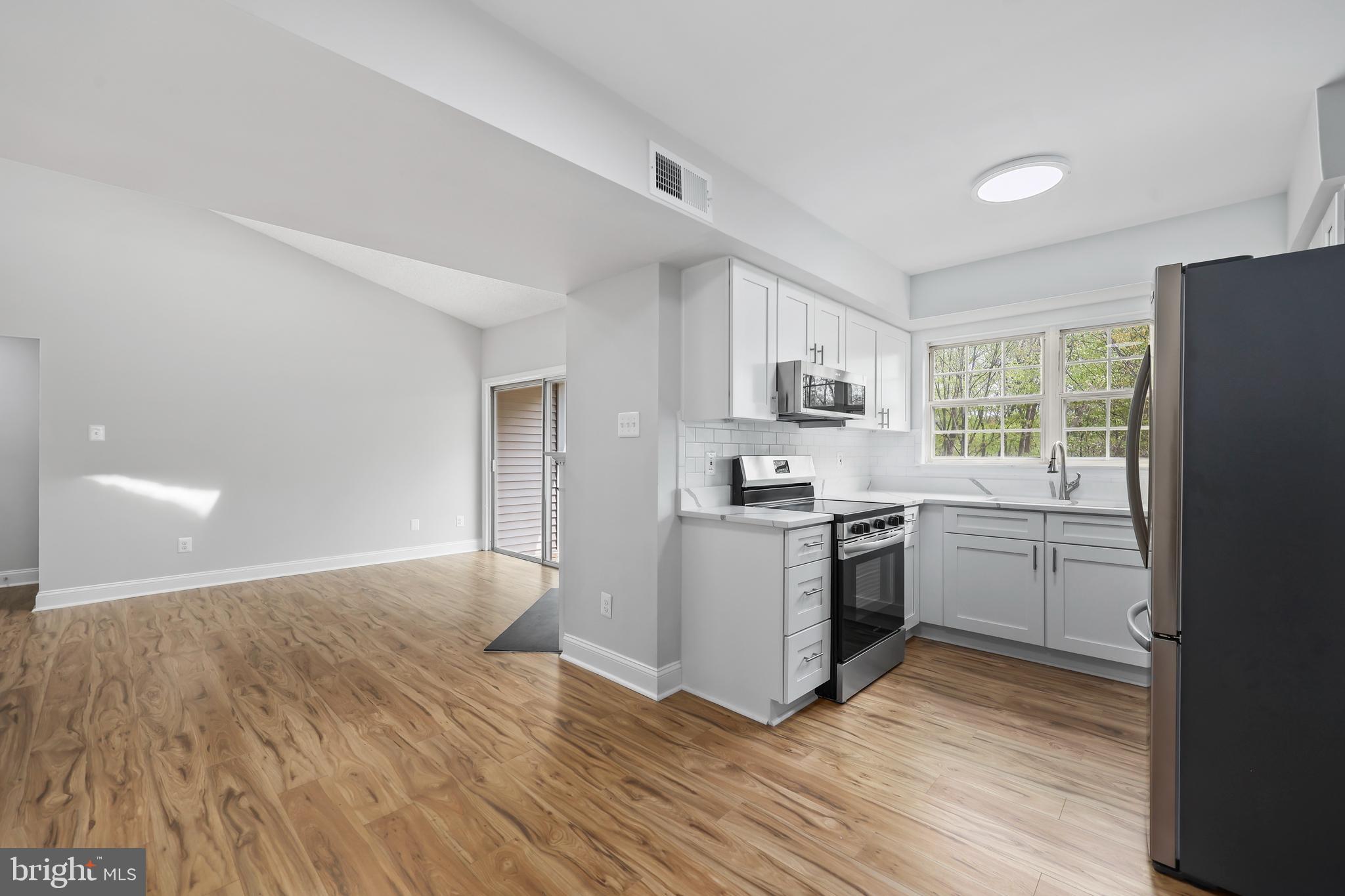 SECOND ANTIETAM - Residential Lease