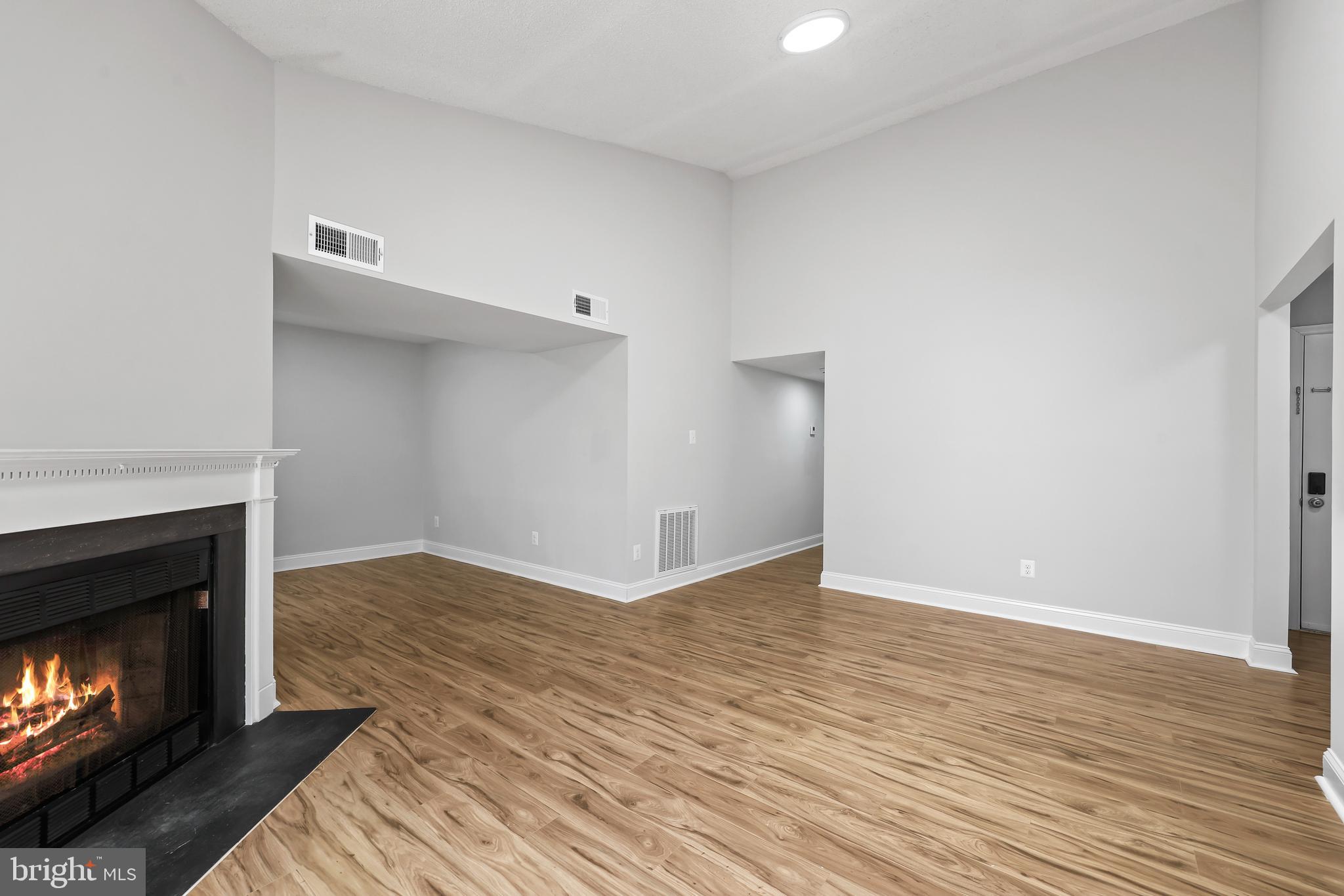 SECOND ANTIETAM - Residential Lease