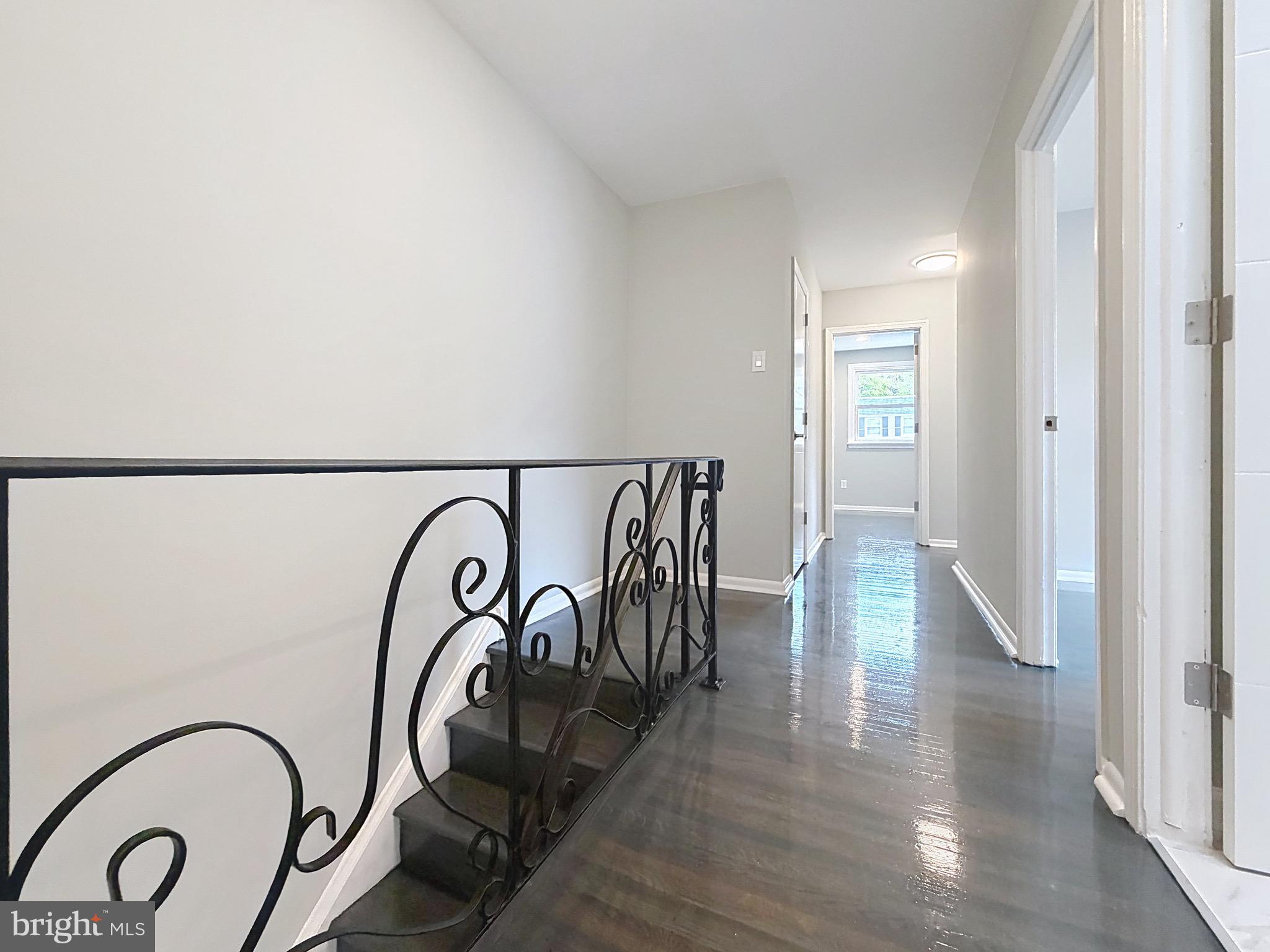 ROXBOROUGH - Residential