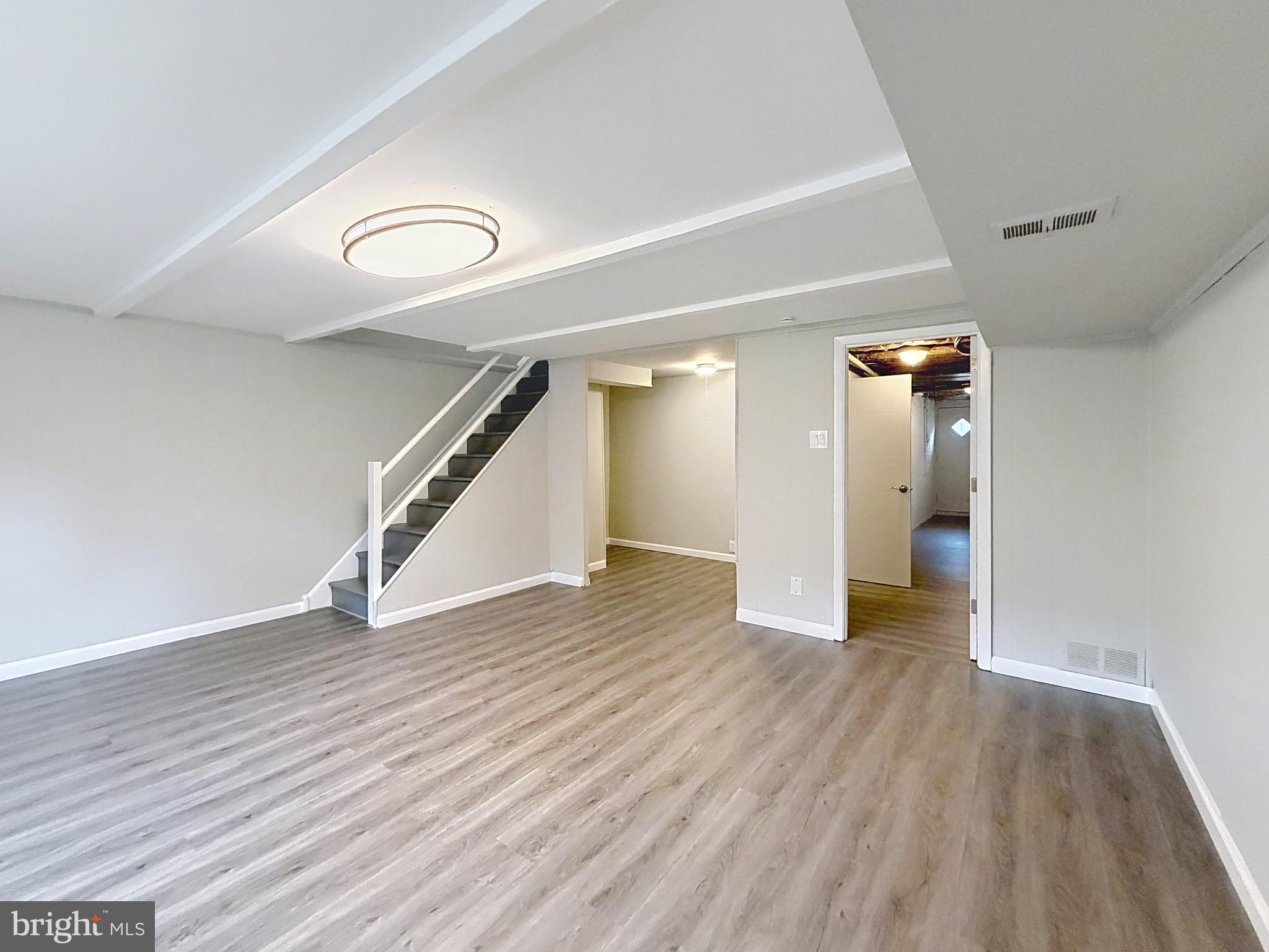 ROXBOROUGH - Residential