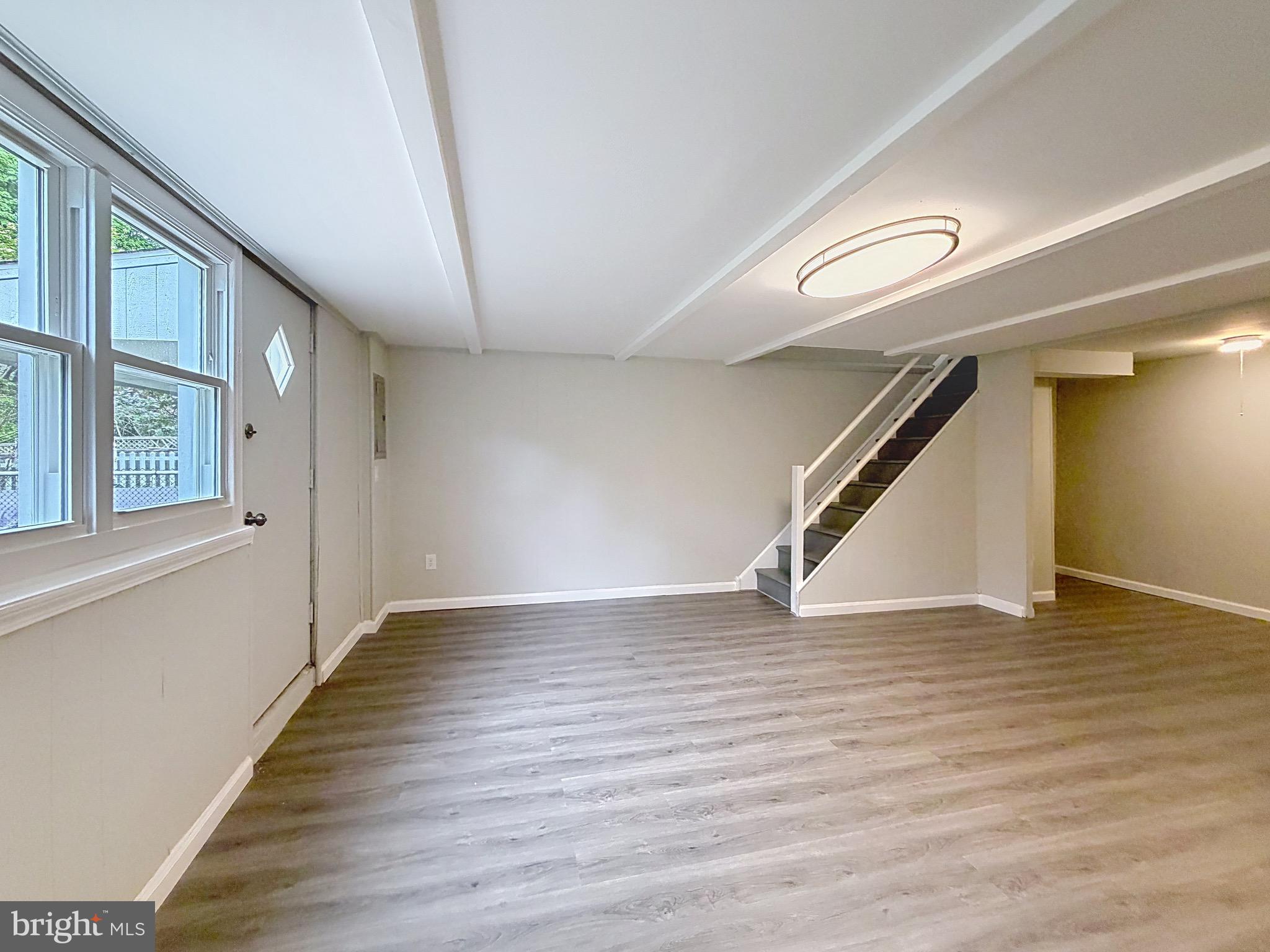 ROXBOROUGH - Residential