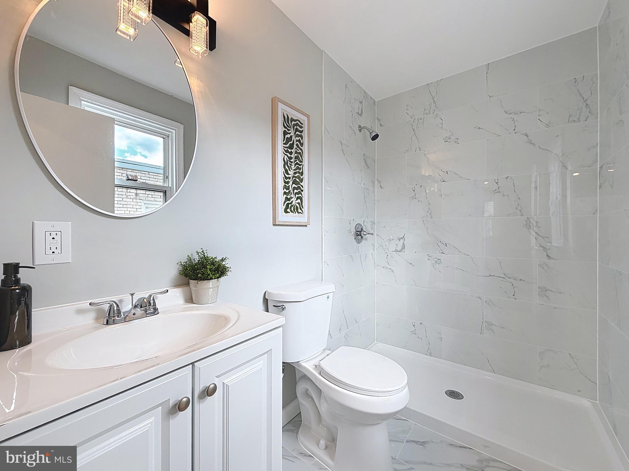 ROXBOROUGH - Residential