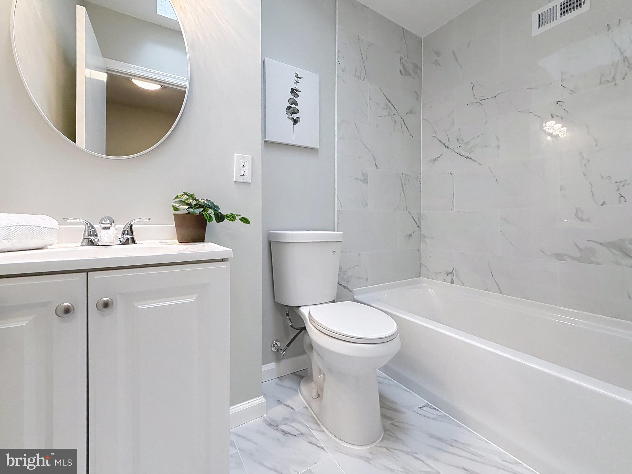 ROXBOROUGH - Residential