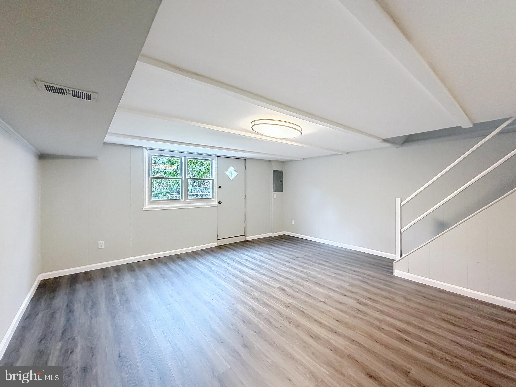 ROXBOROUGH - Residential