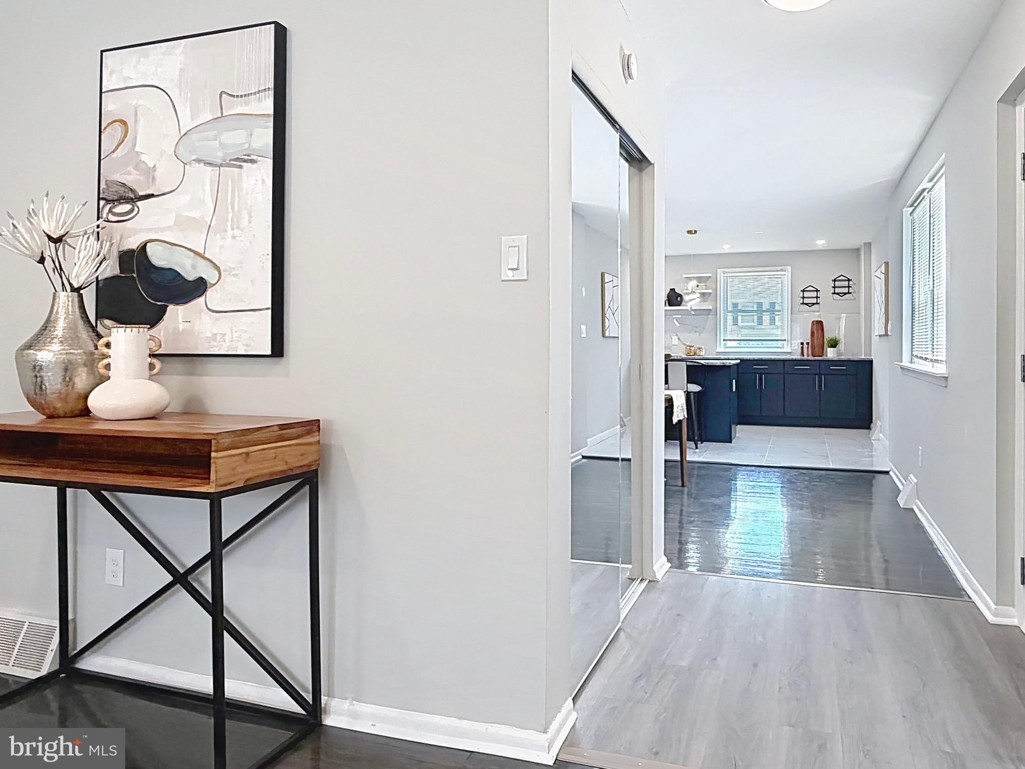 ROXBOROUGH - Residential