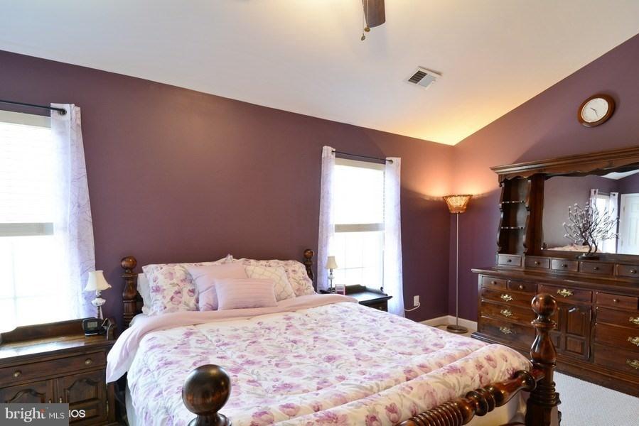 PRINCE WILLIAM COMMONS - Residential