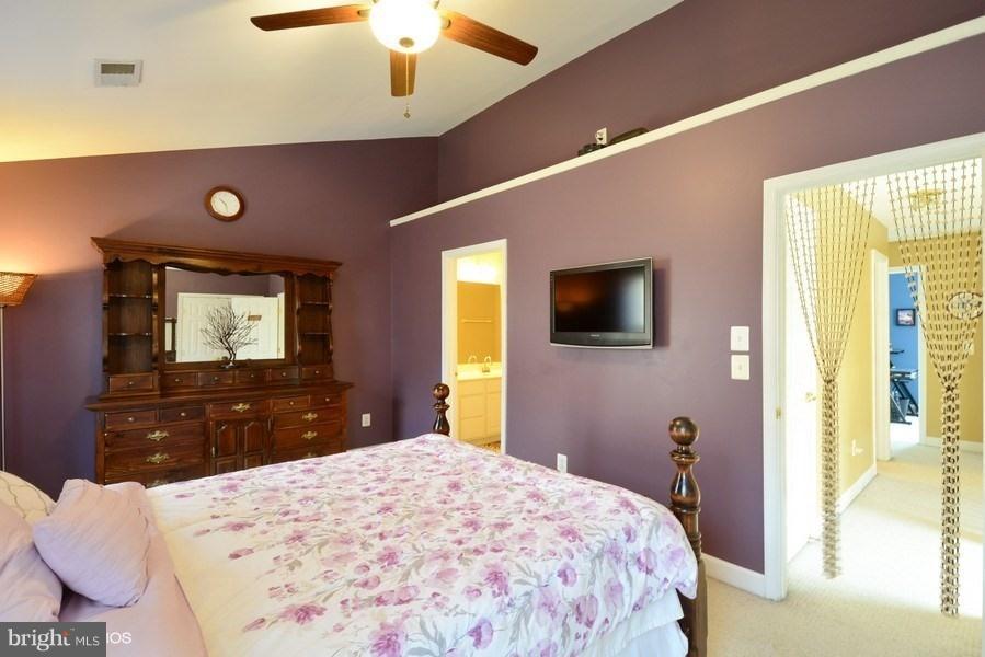 PRINCE WILLIAM COMMONS - Residential