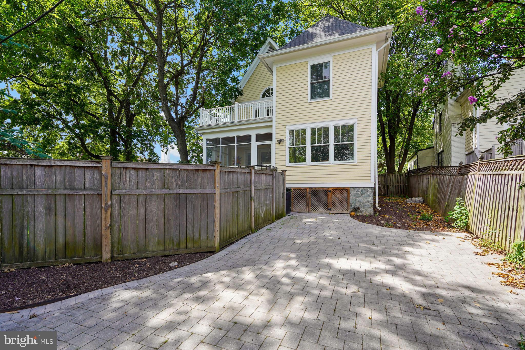 NW ALEXANDRIA - Residential