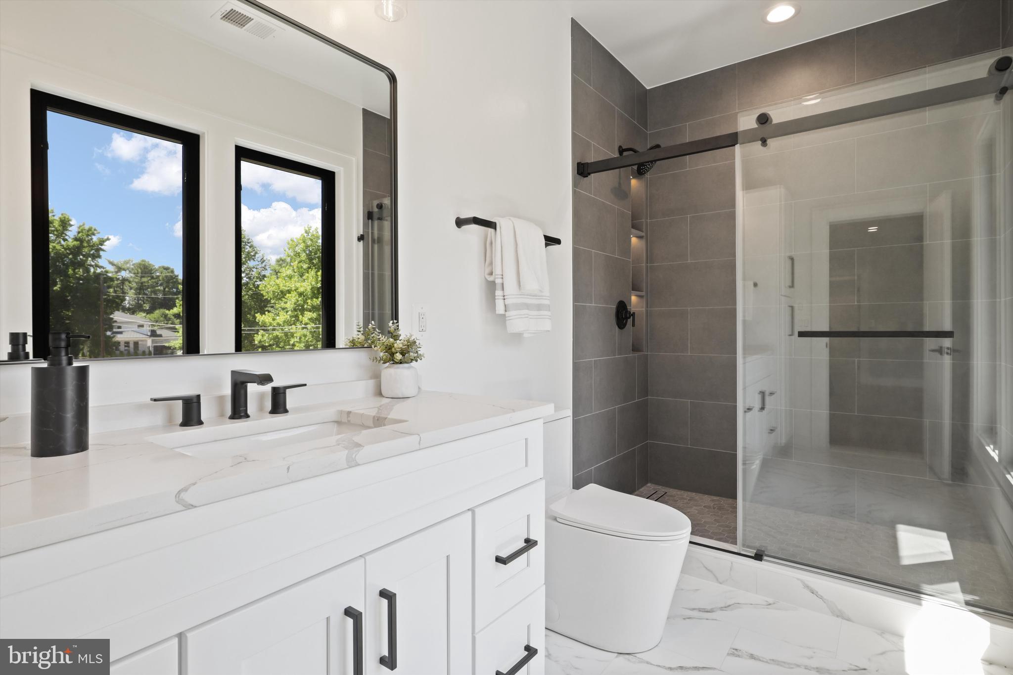 SOUTHRIDGE - Residential