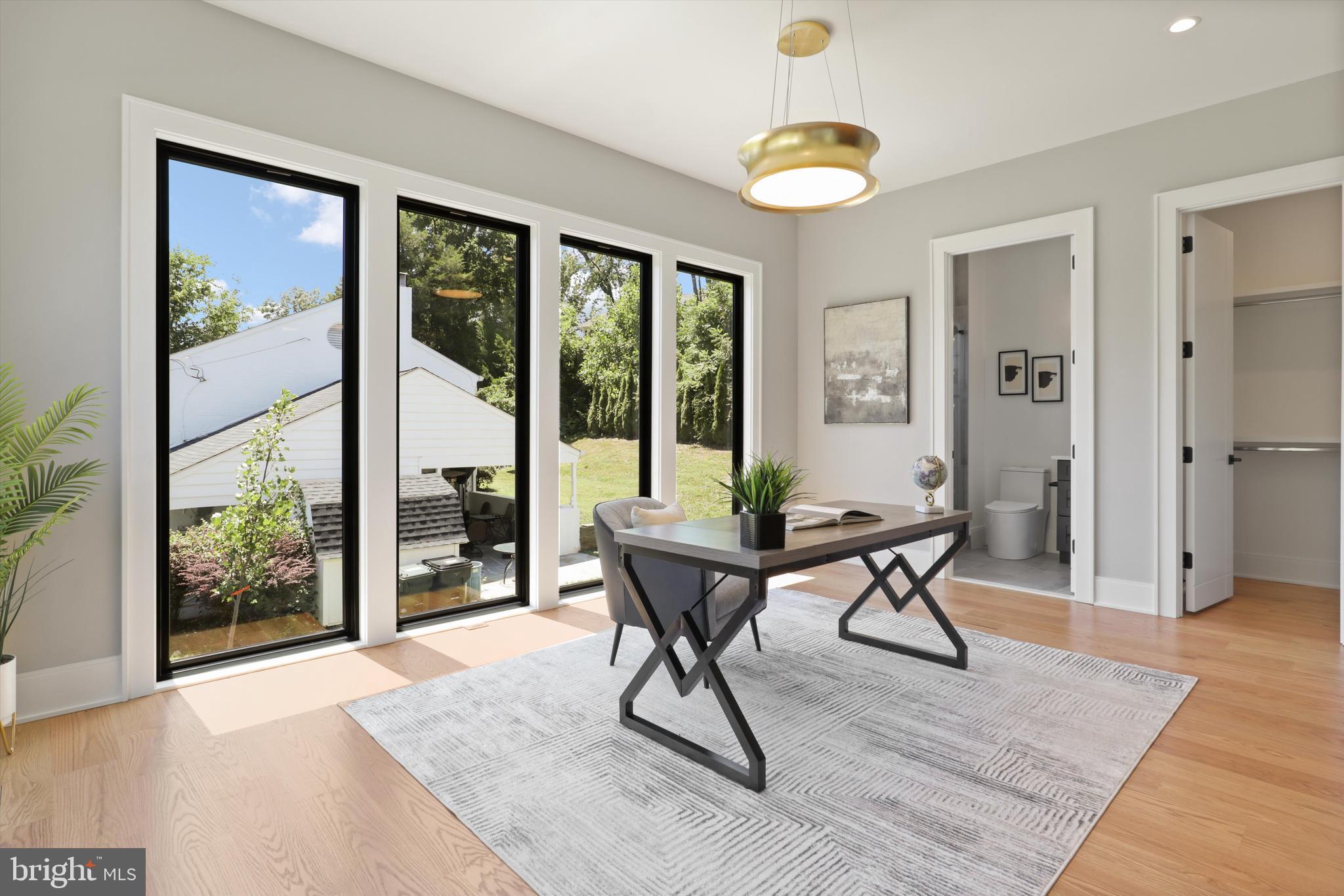 SOUTHRIDGE - Residential