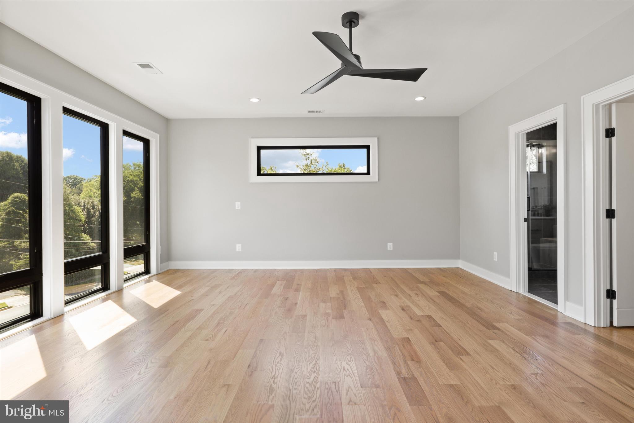 SOUTHRIDGE - Residential