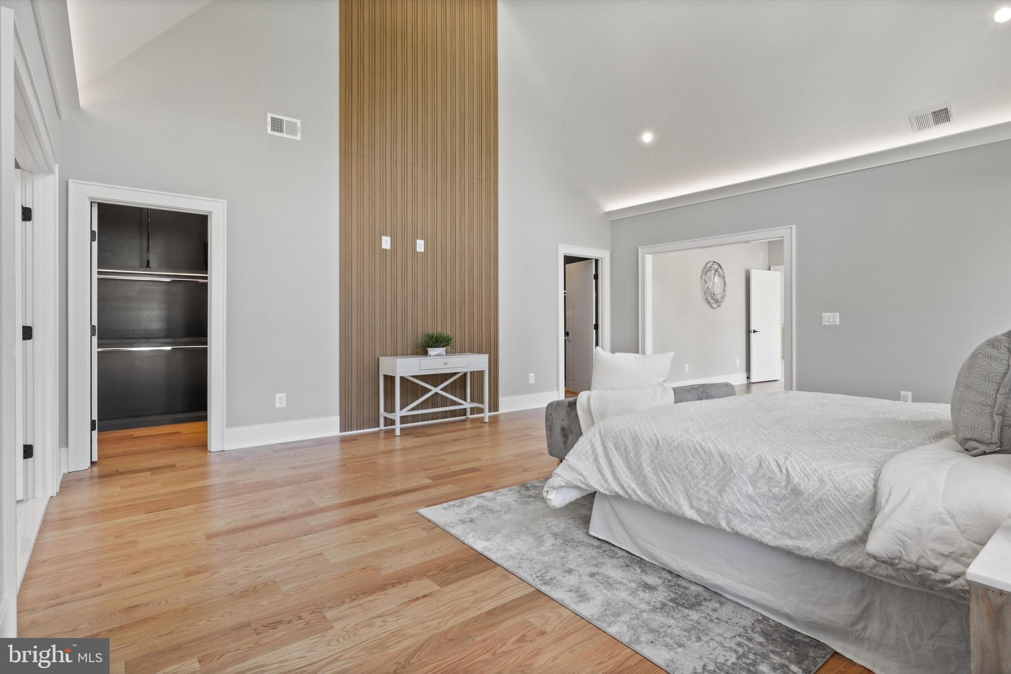 SOUTHRIDGE - Residential