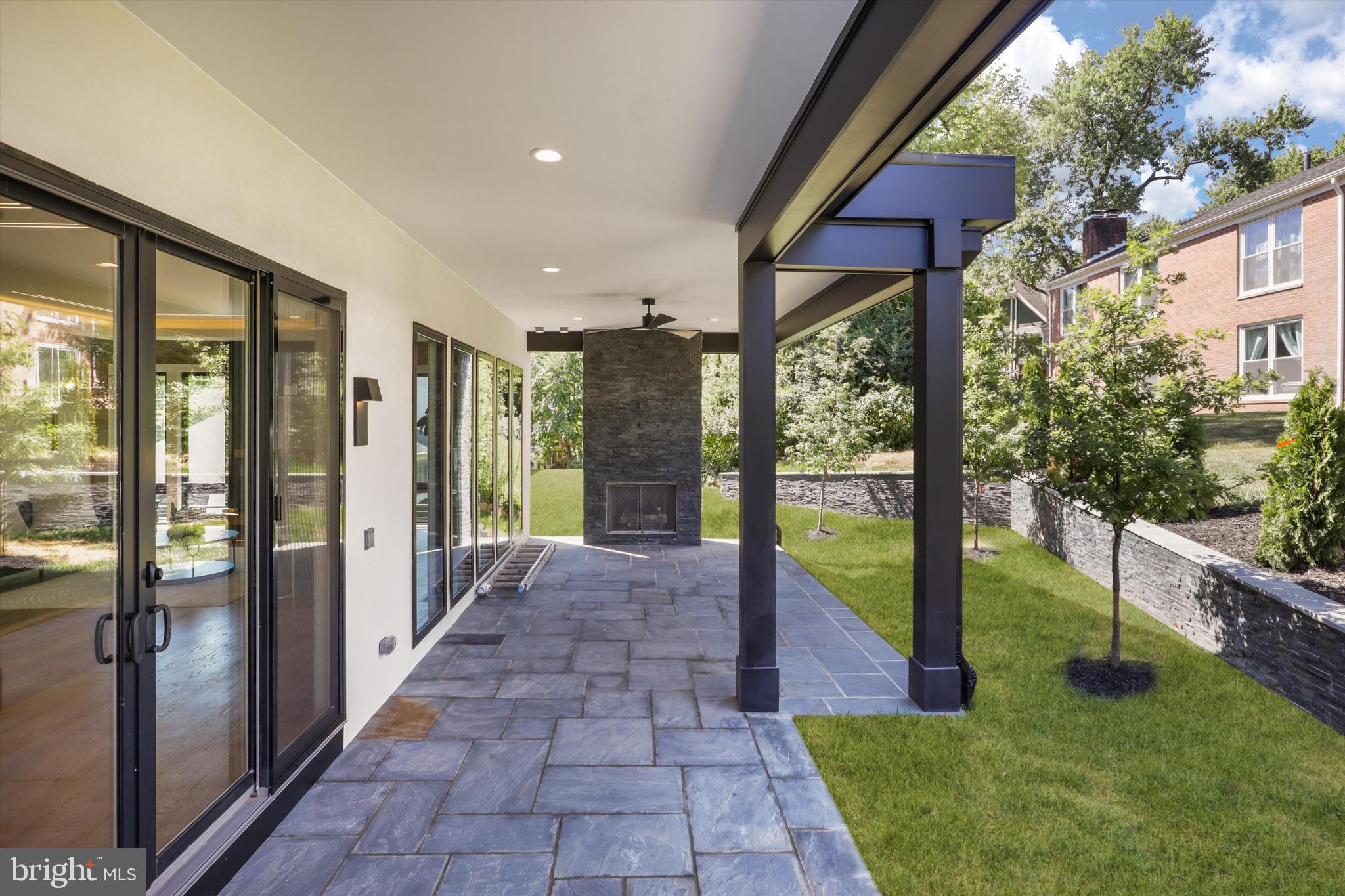 SOUTHRIDGE - Residential