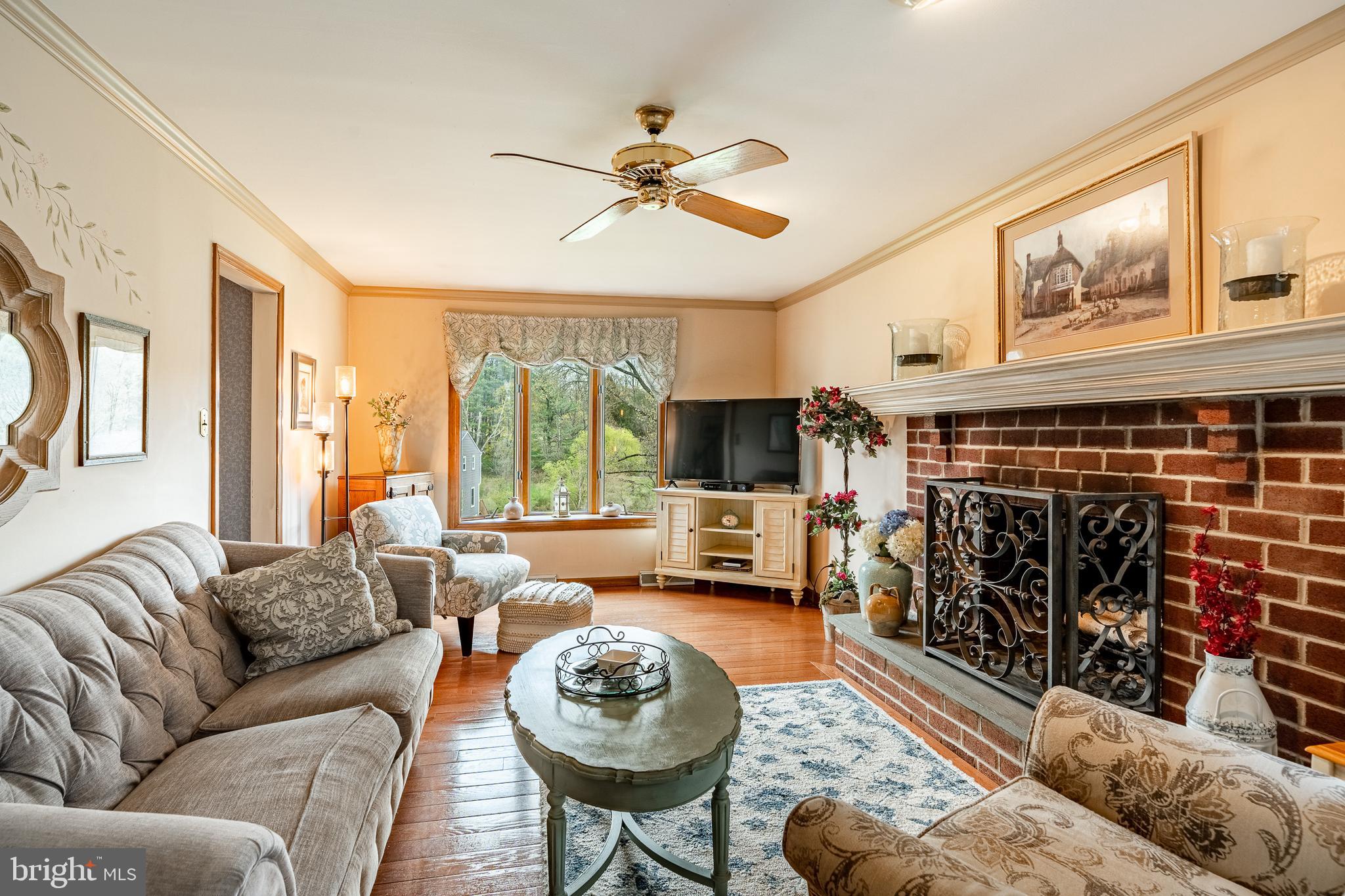 FALCONCREST - Residential