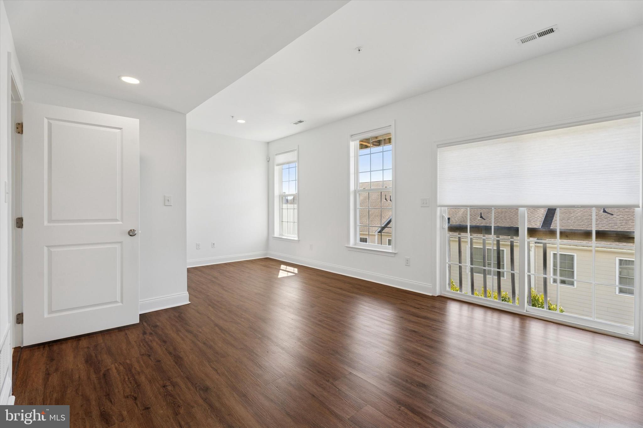 RAVENSCLIFF - Residential