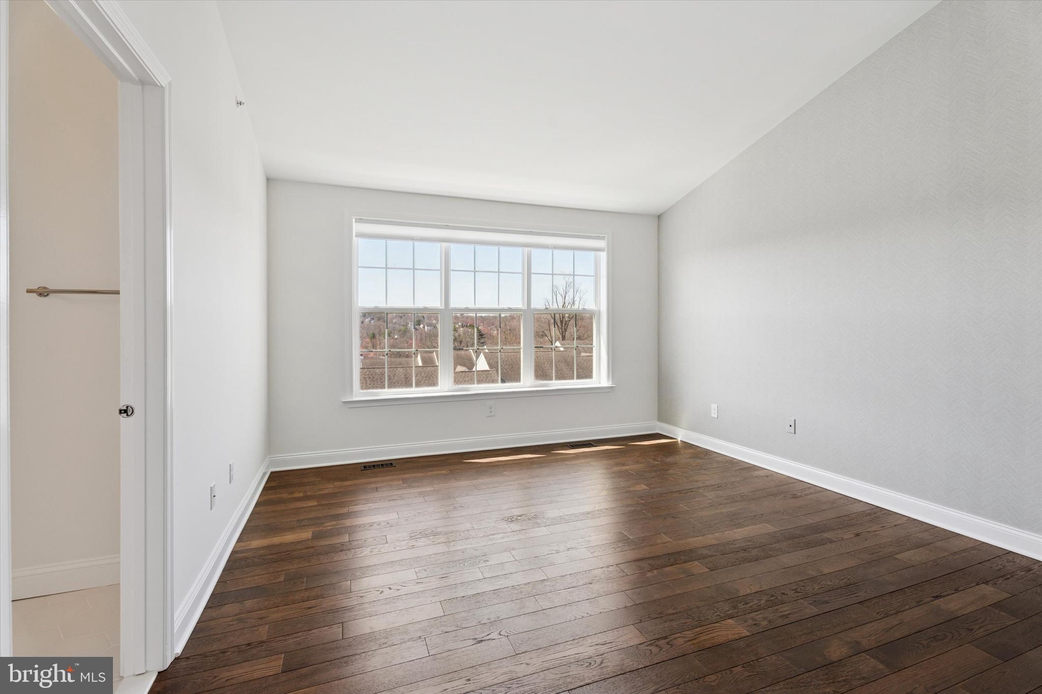 RAVENSCLIFF - Residential