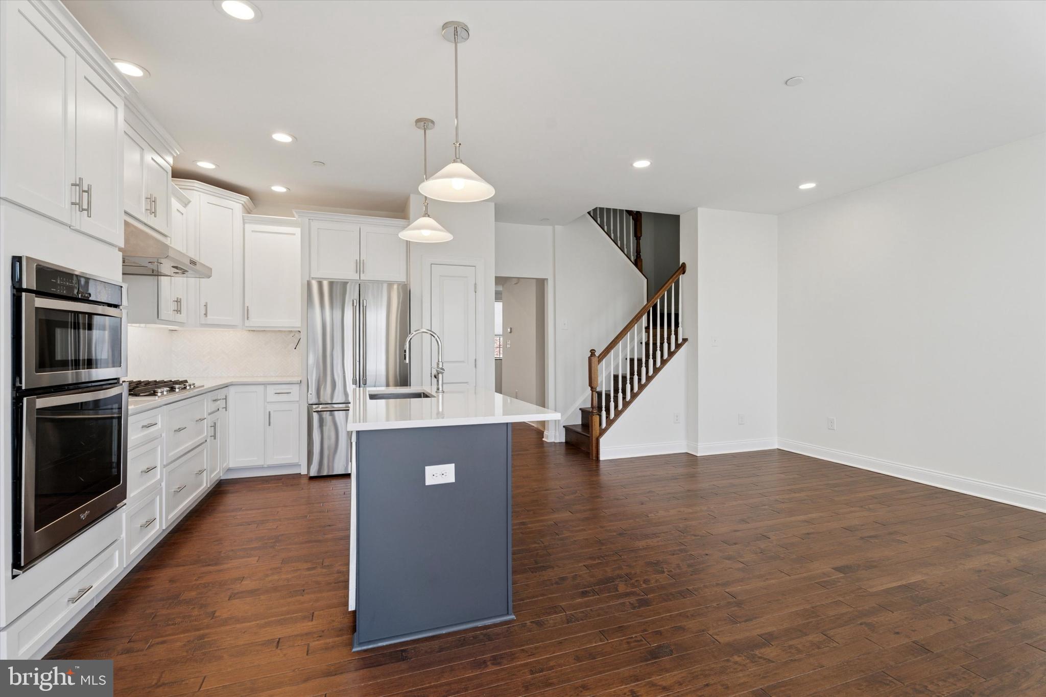 RAVENSCLIFF - Residential