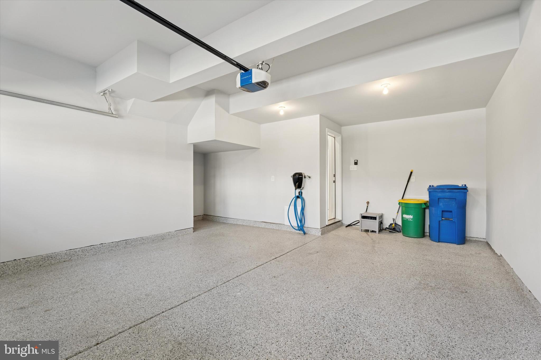 RAVENSCLIFF - Residential