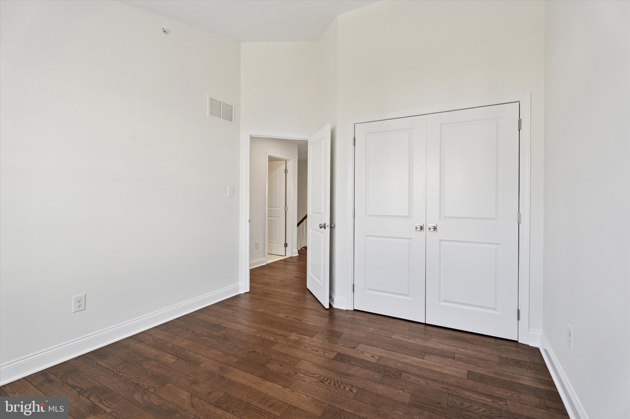 RAVENSCLIFF - Residential