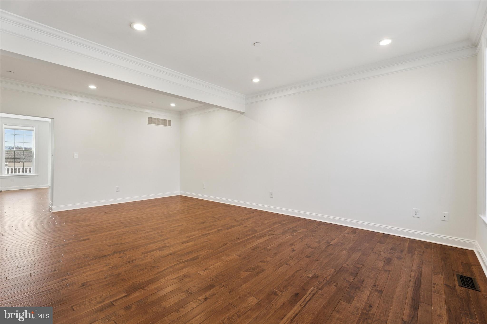 RAVENSCLIFF - Residential