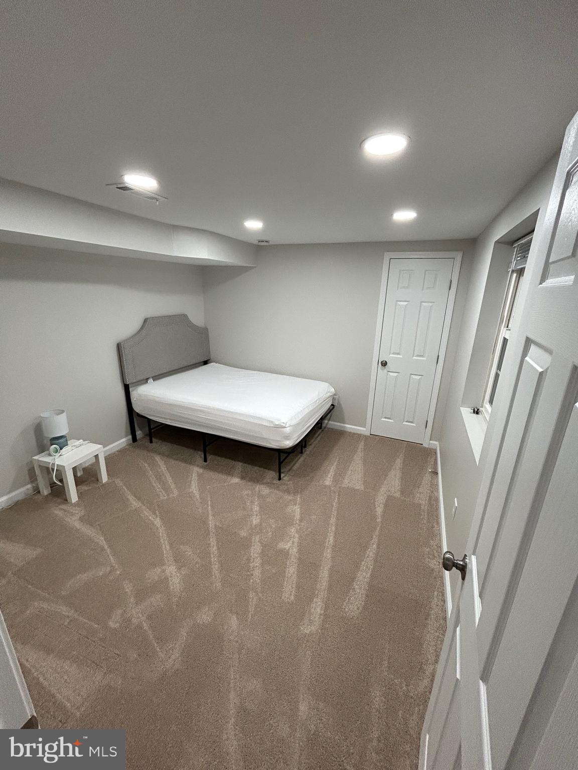 WAVERLY - Residential Lease