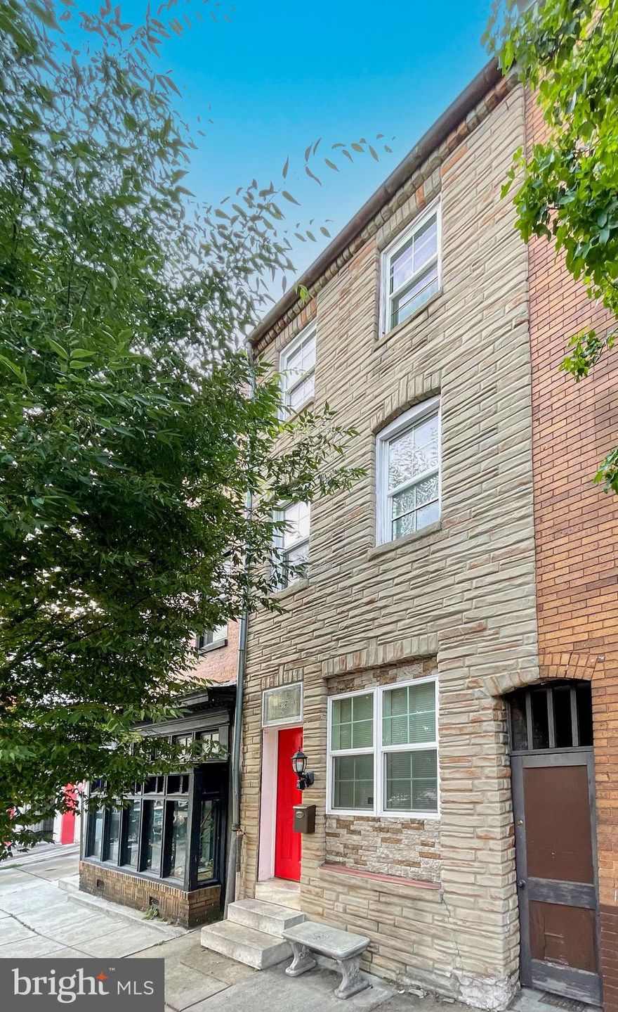 OPEN SATURDAY, JUNE 10th & SUNDAY, JUNE 11th, both days 12 NOON - 2 PM.  Conveniently located where Canton meets Fells Point, this gorgeous 3 bed 2 bath rowhouse is just a few minutes from The Inner Harbor,  the neighborhood Whole Foods, and around the corner from Patterson Park!  Open floorplan with updated lighting and ceiling fan.  Modern kitchen features white cabinetry, sleek granite counters and stainless steel appliances.  Second level includes large primary bedroom, full bath and washer/dryer.  Top level has two additional bedrooms, perfect for guest or WFH space.  Great rear patio and separate outbuilding offers ample entertaining and endless opportunity for three season use or storage.   Some of your favorite cafes, restaurants and retails nearby.