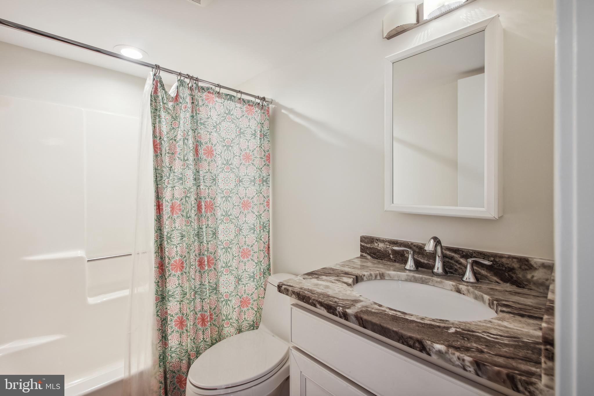 CHESAPEAKE HARBOUR - Residential